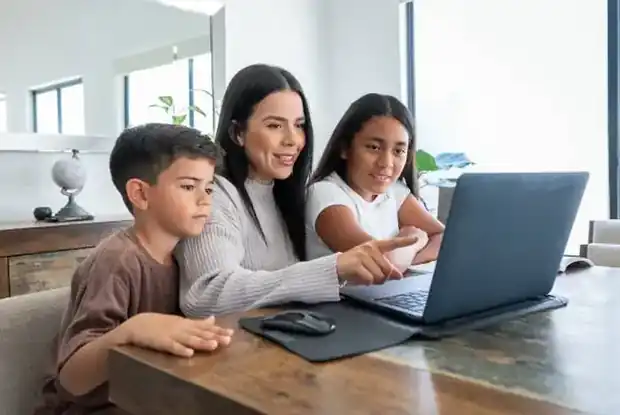 A parent reviewing a learner’s progress